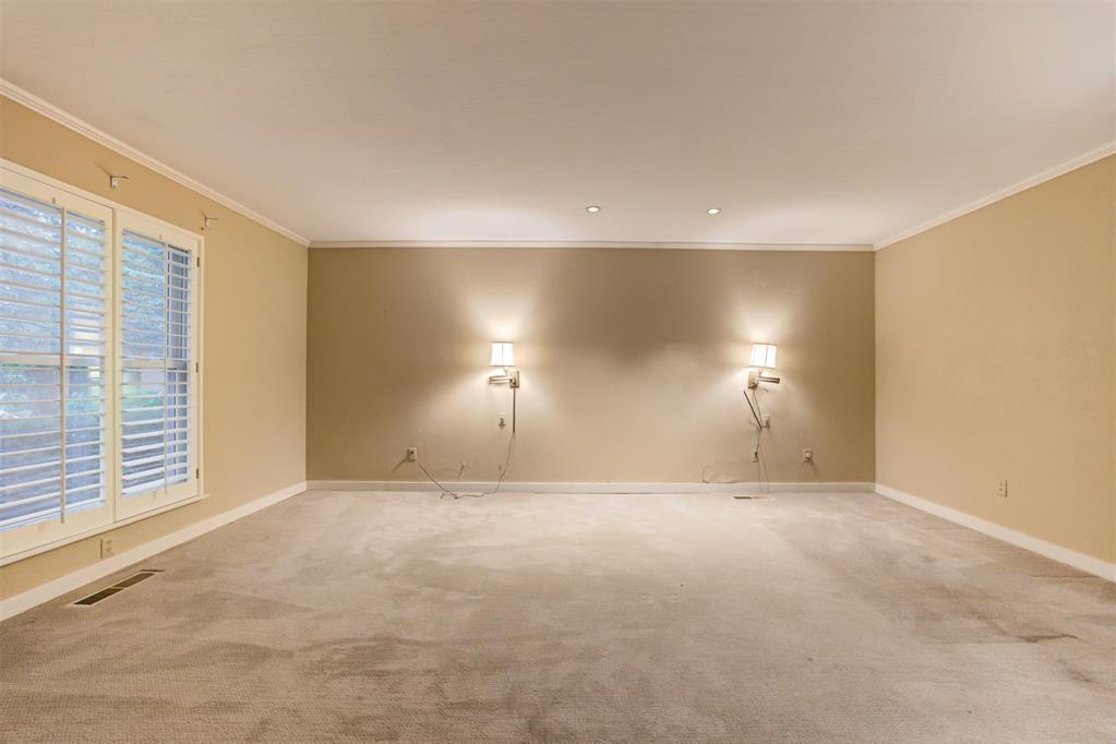 1433 Glenbrook Drive Property Photo 15