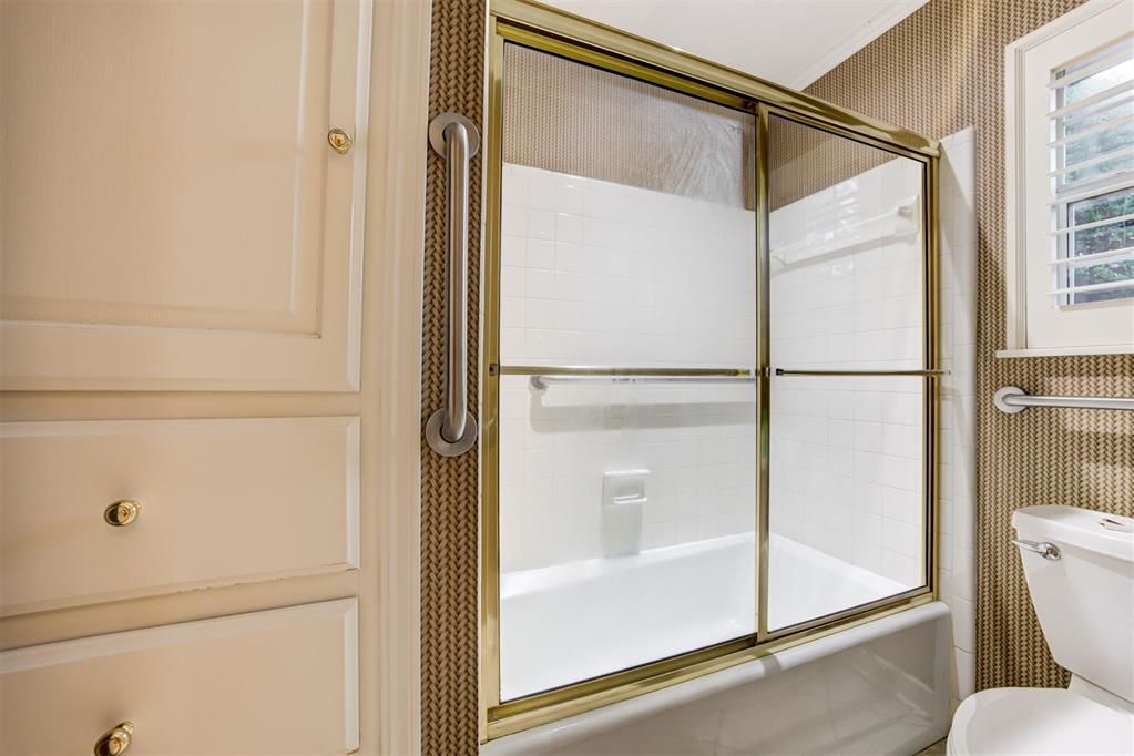 1433 Glenbrook Drive Property Photo 19