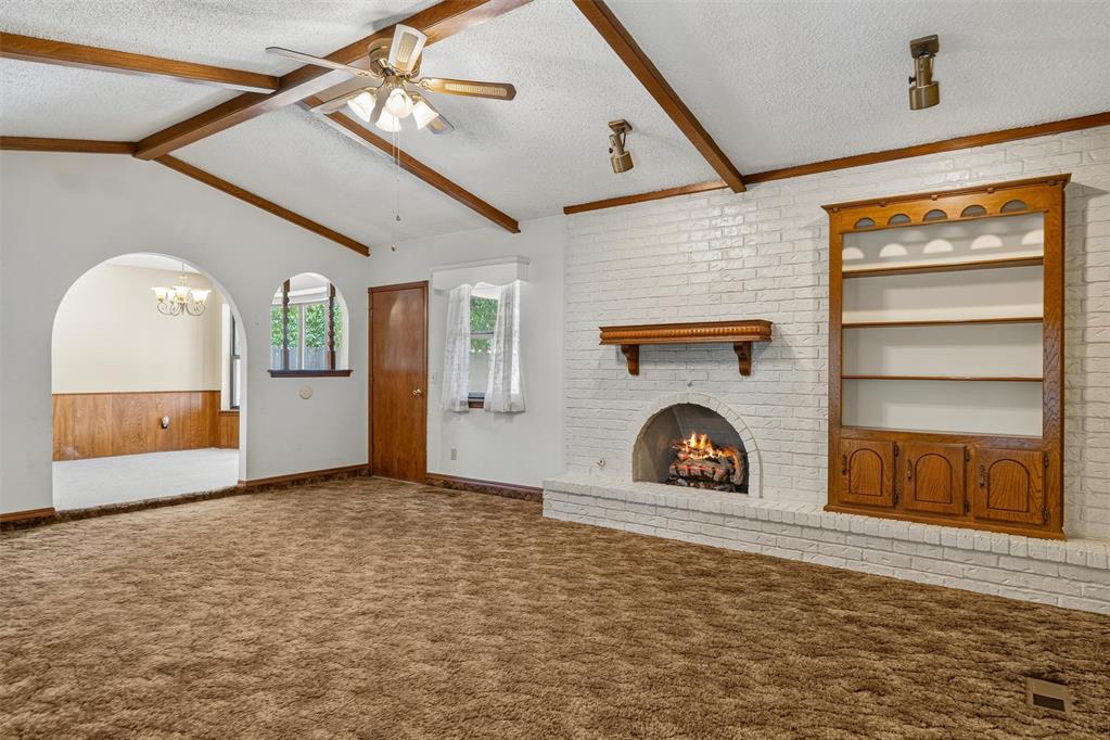 25 Corona Drive Property Photo 5