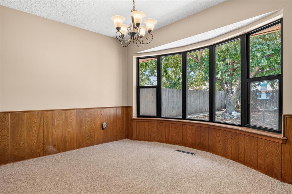 25 Corona Drive Property Photo 8