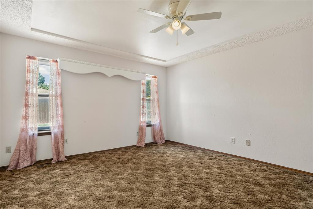 25 Corona Drive Property Photo 18