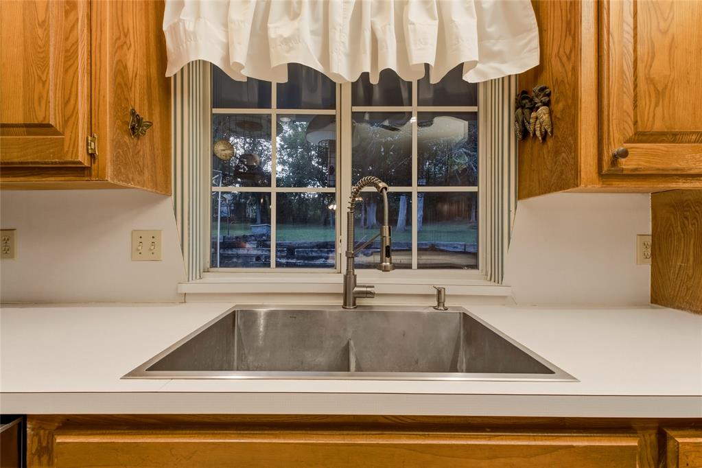 3333 Everett Drive Property Photo 16