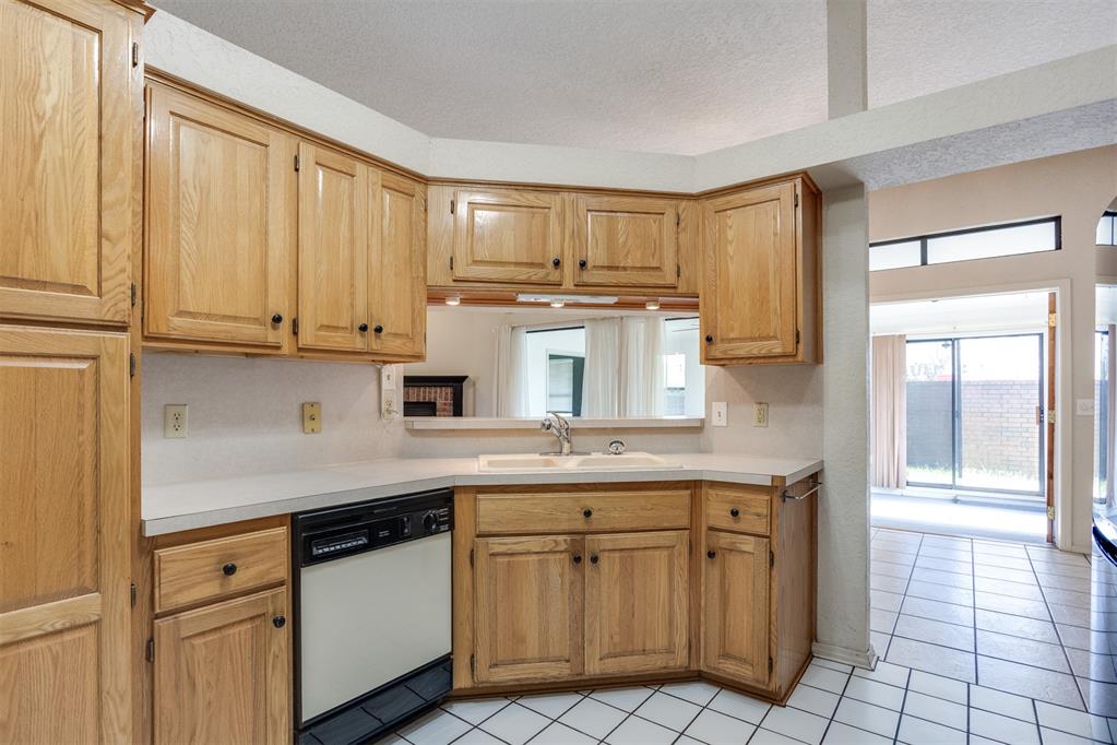 1613 Pinnacle Lane Property Photo 3