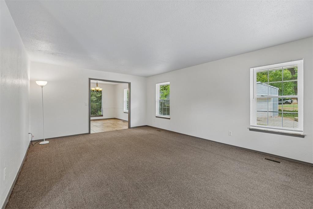 2709 Trail Creek Road Property Photo 9