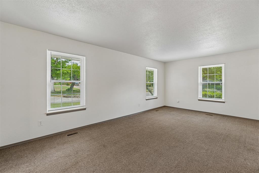 2709 Trail Creek Road Property Photo 11