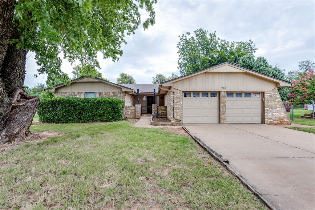908 S Meadow Lane Property Photo 2