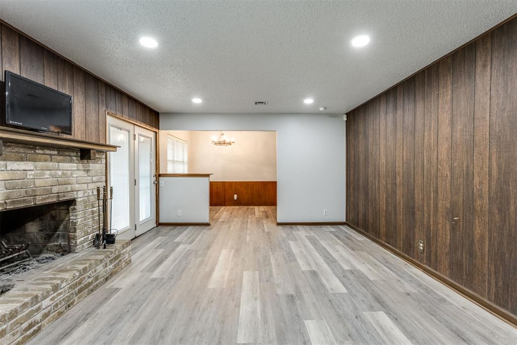 908 S Meadow Lane Property Photo 10
