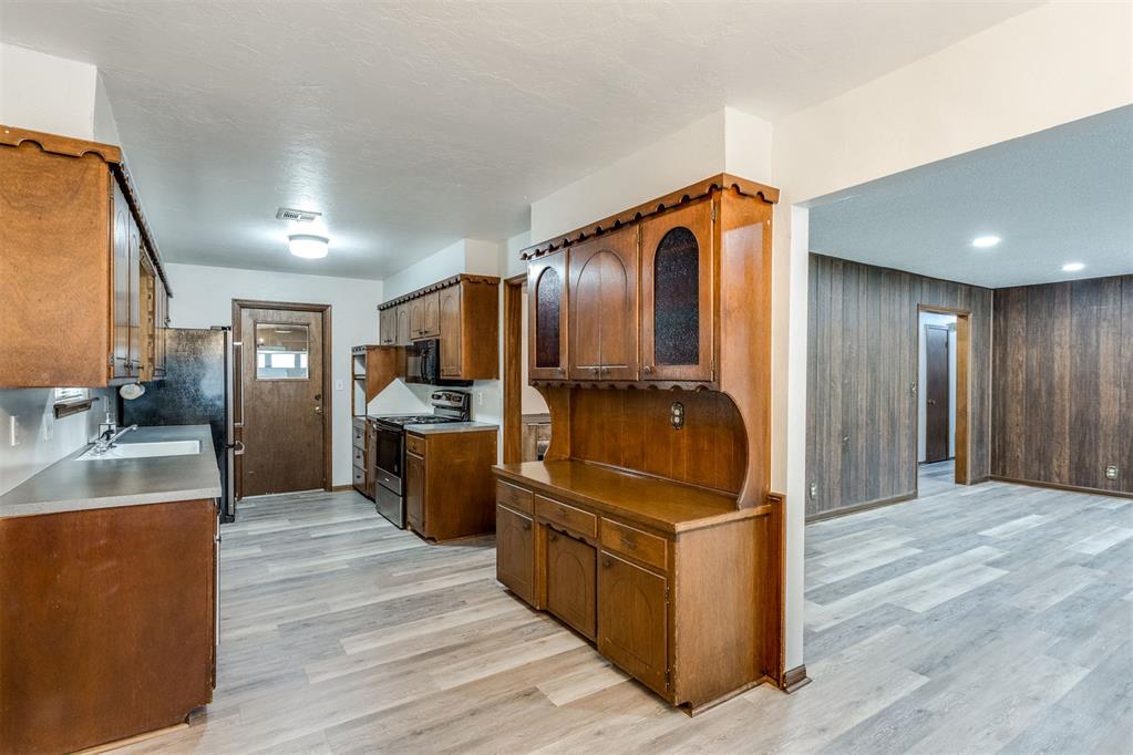 908 S Meadow Lane Property Photo 16