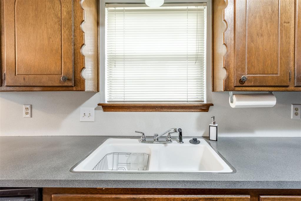908 S Meadow Lane Property Photo 24