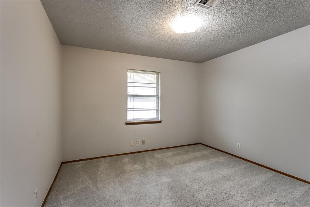 908 S Meadow Lane Property Photo 25