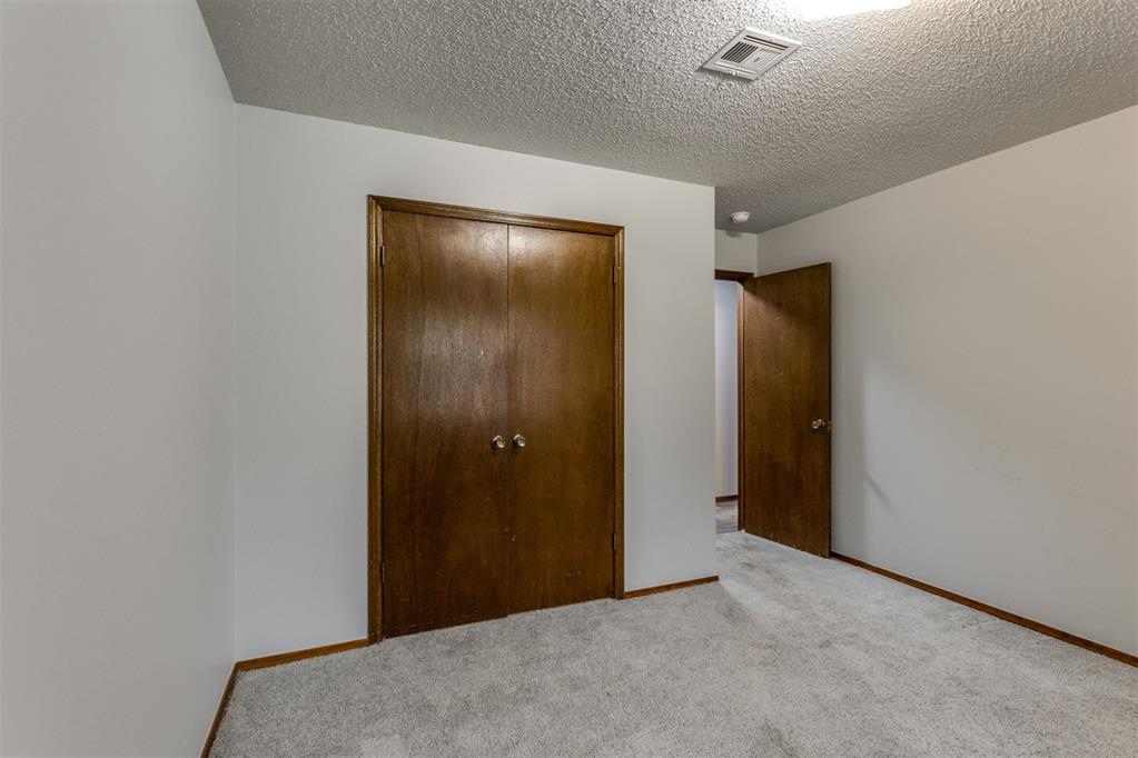 908 S Meadow Lane Property Photo 27