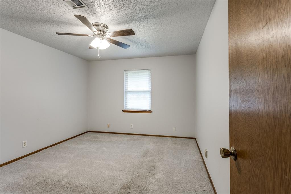 908 S Meadow Lane Property Photo 28
