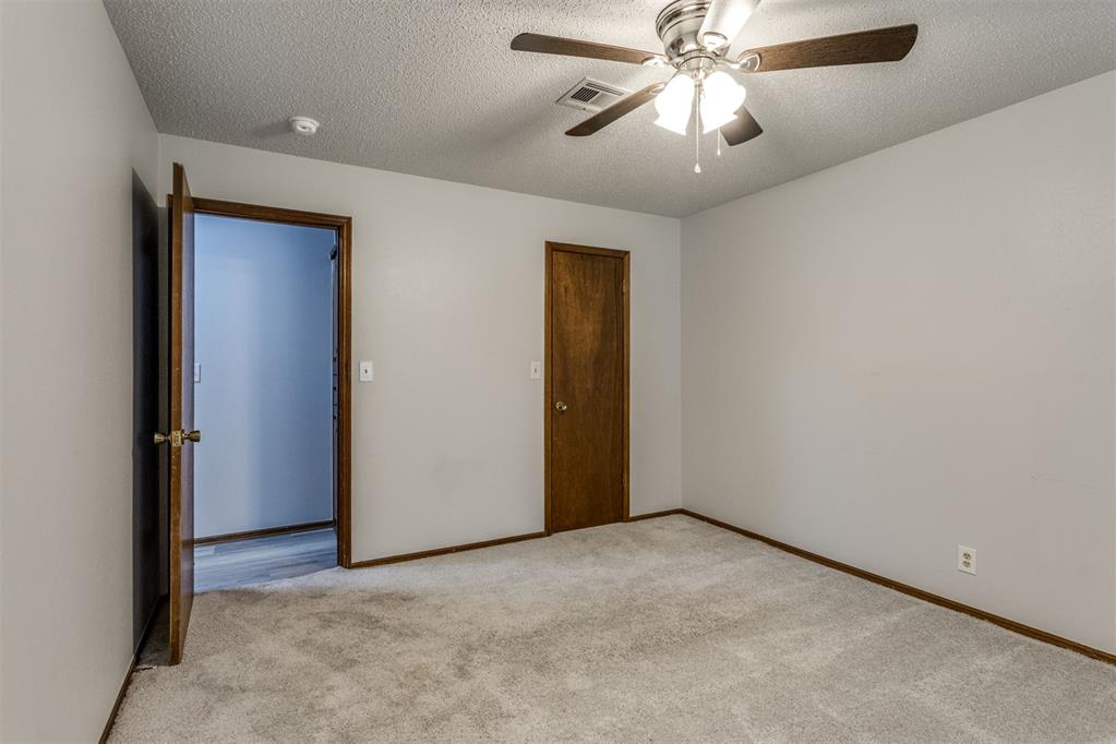 908 S Meadow Lane Property Photo 31