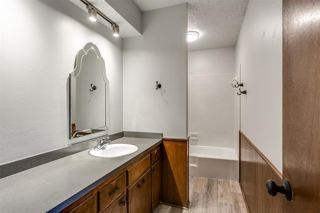 908 S Meadow Lane Property Photo 33