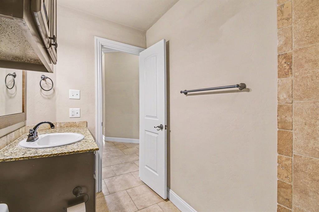 2132 Newbrook Drive Property Photo 25