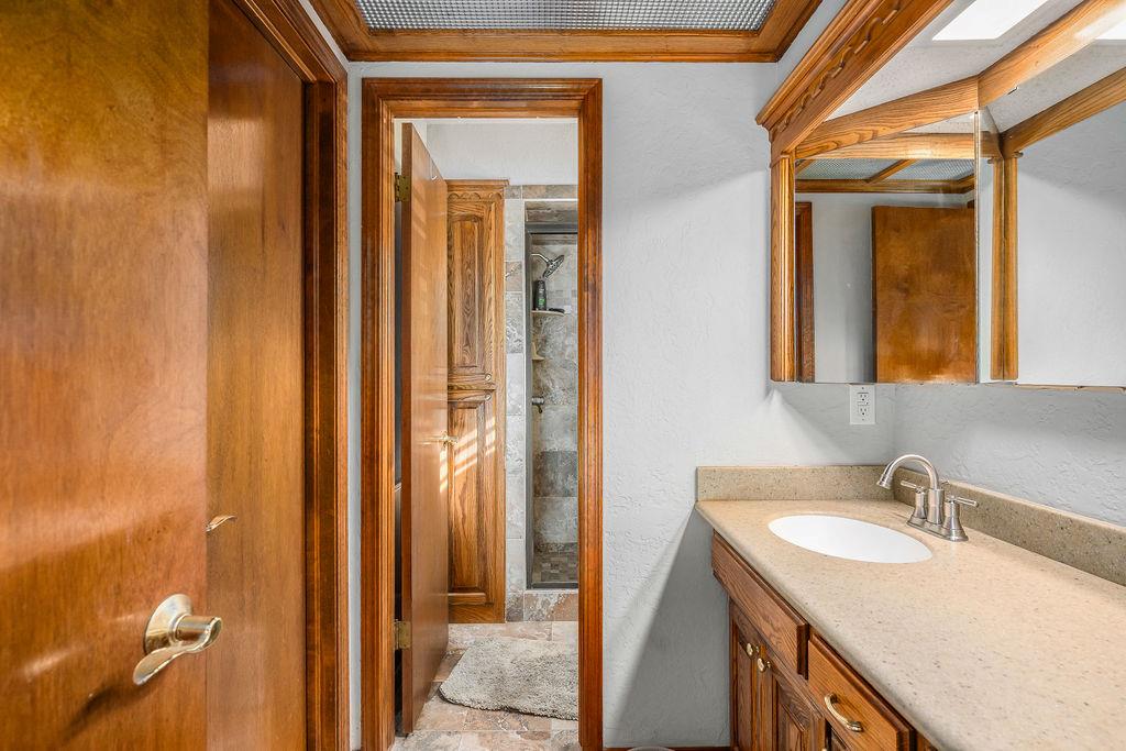 2341 Squirrel Road Property Photo 26