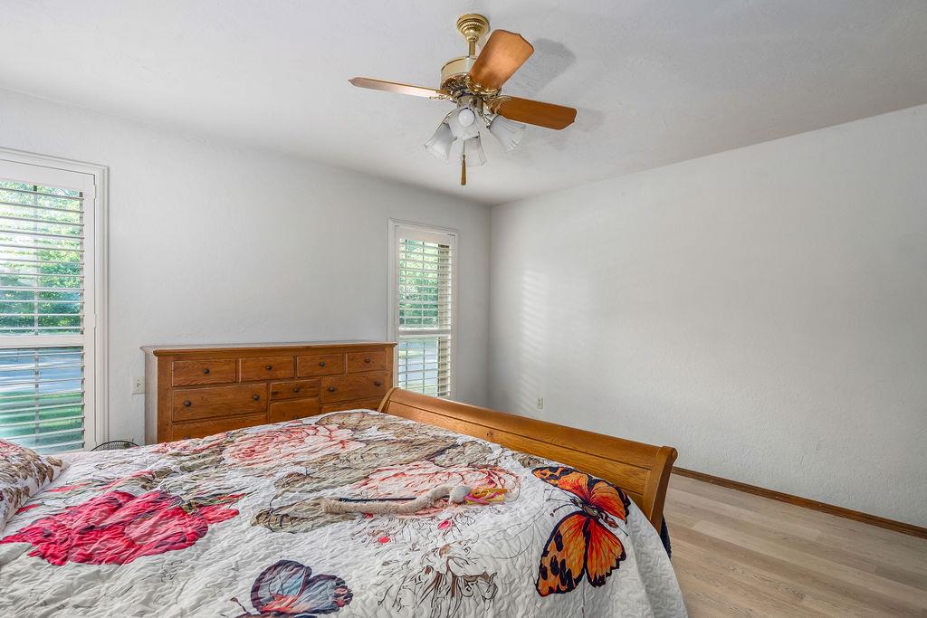 2341 Squirrel Road Property Photo 28