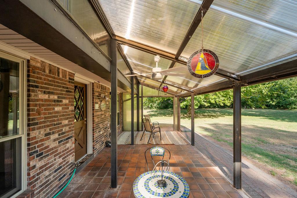 2341 Squirrel Road Property Photo 32