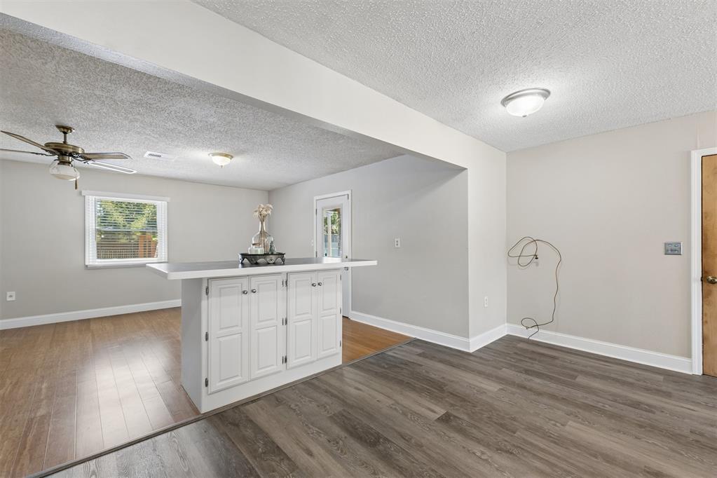 811 2nd Street Property Photo 16