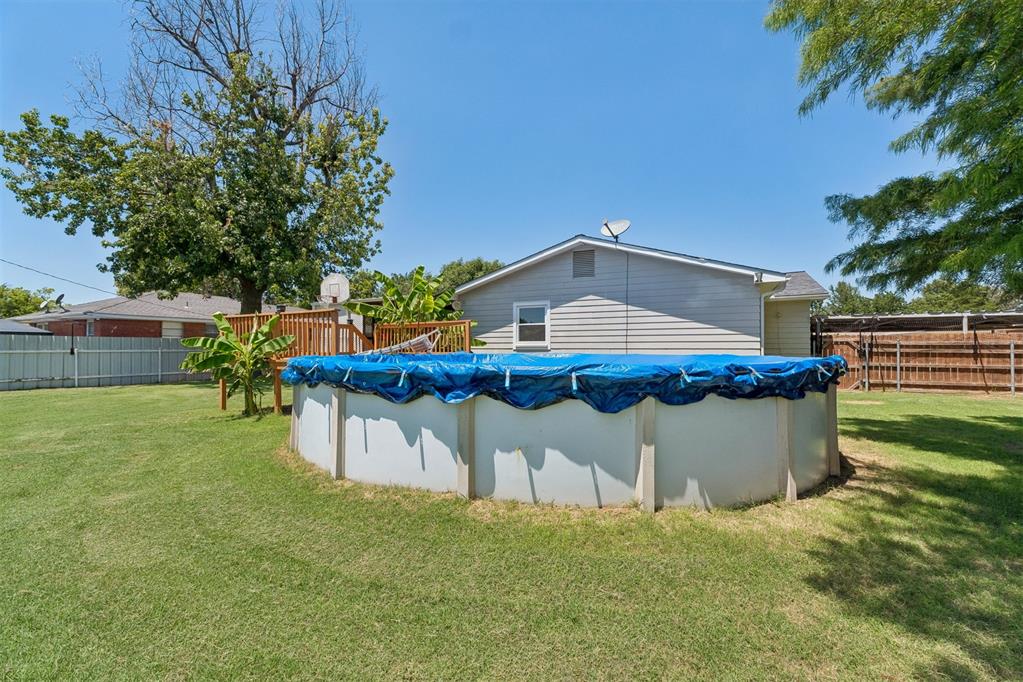 811 2nd Street Property Photo 43