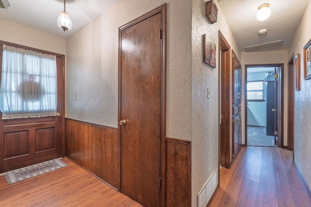 29 Sequoyah Boulevard Property Photo 7