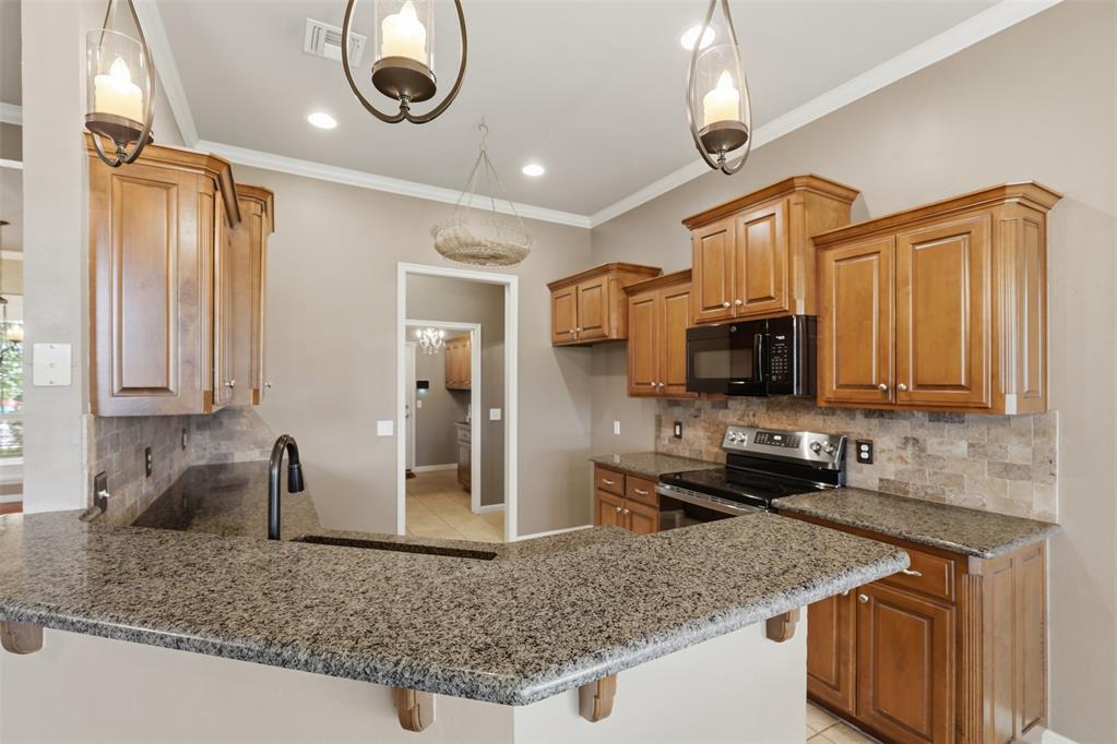 10716 Nw 37th Street Property Photo 10