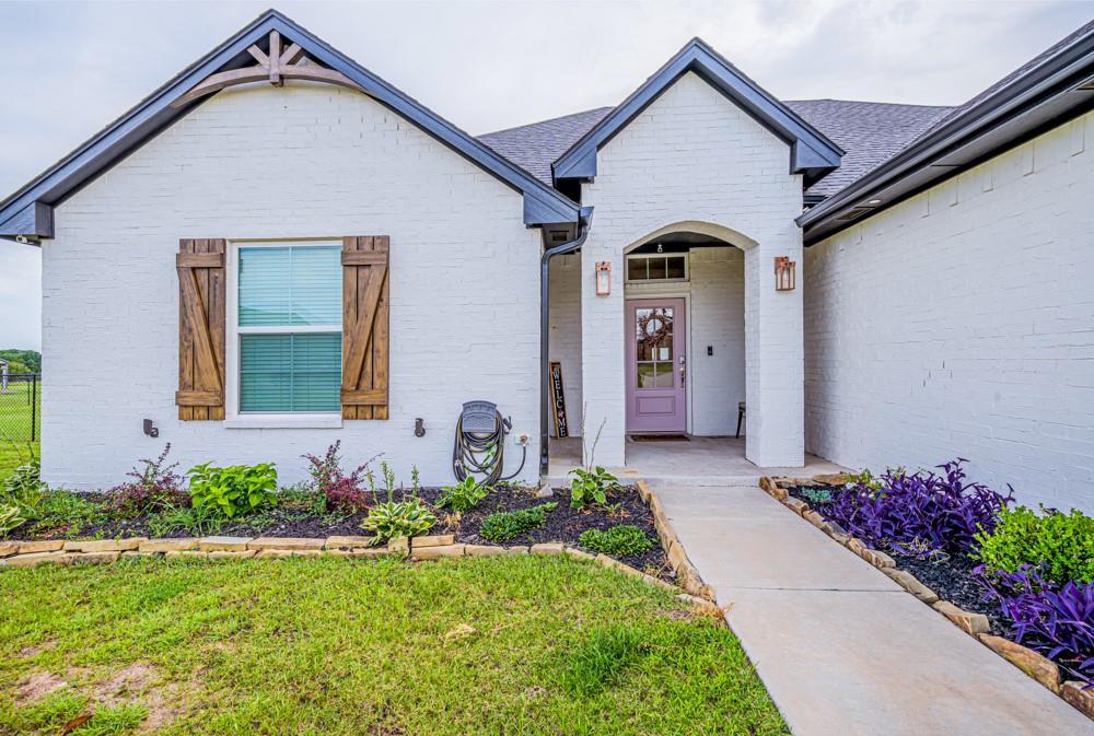 1807 W Forest Ridge Property Photo 3