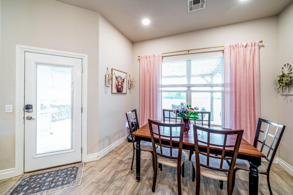 1807 W Forest Ridge Property Photo 15