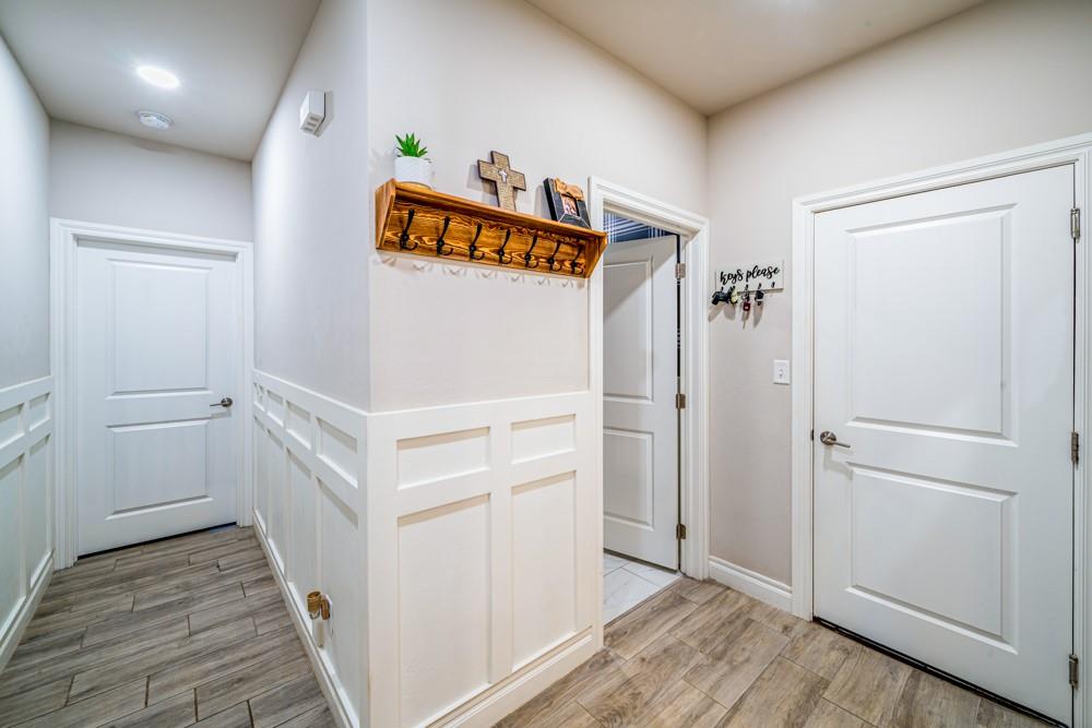1807 W Forest Ridge Property Photo 16