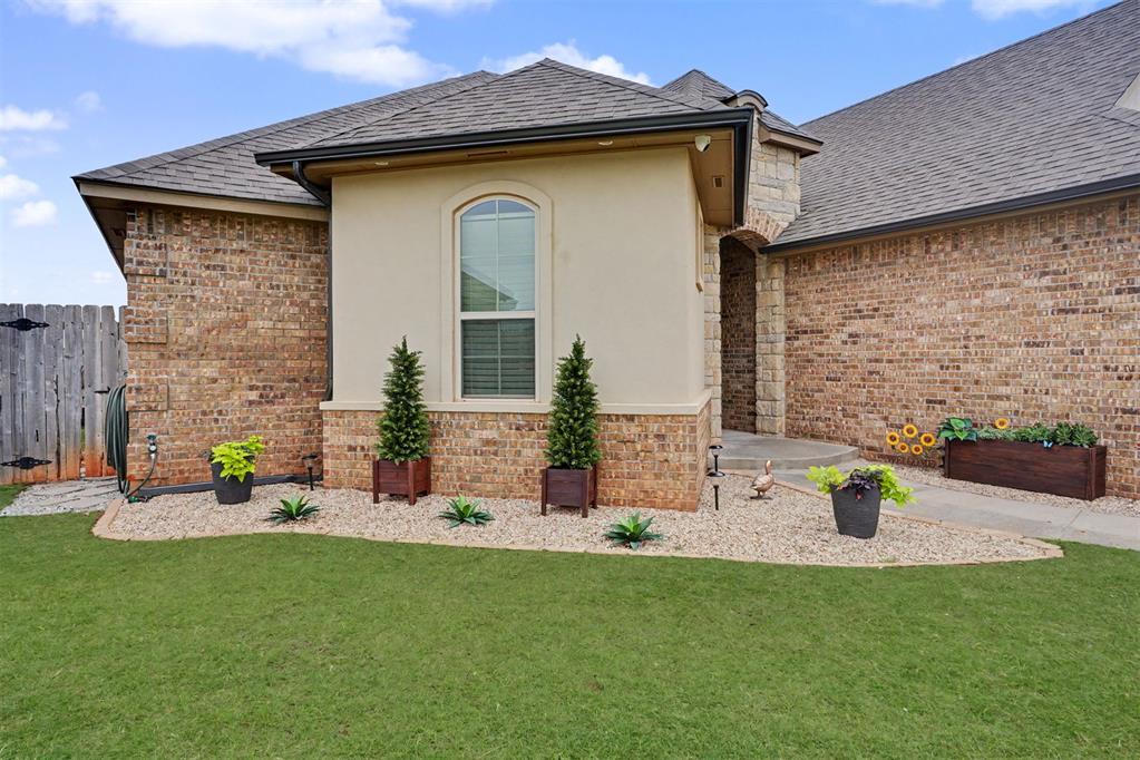 4600 Kentucky Ridge Drive Property Photo 4