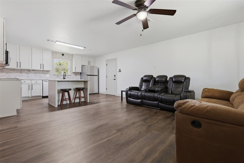 508 E Washington Street Property Photo 5