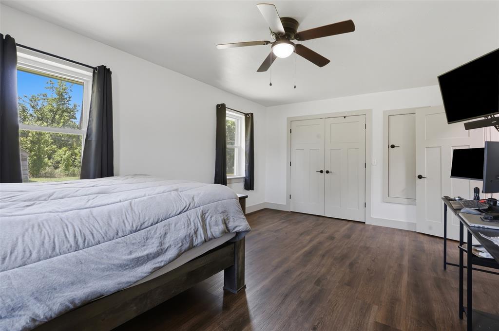 508 E Washington Street Property Photo 14