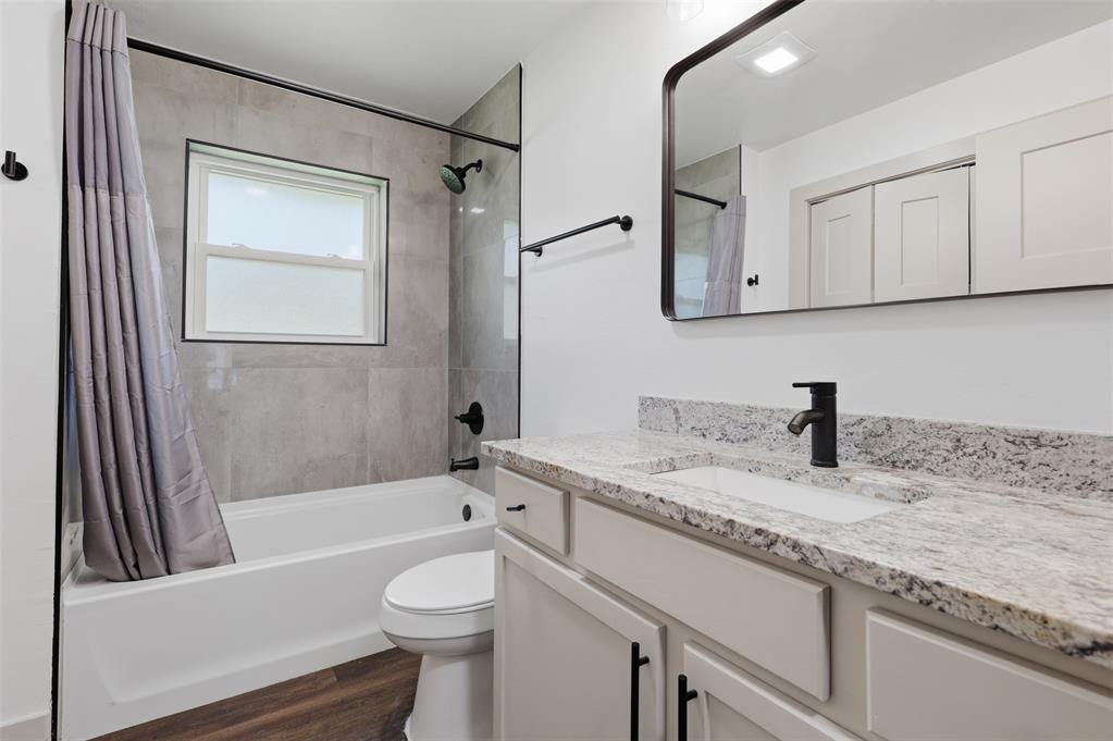 508 E Washington Street Property Photo 15