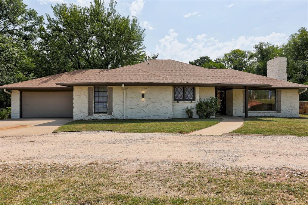 1002 S Pine Street Property Photo 1