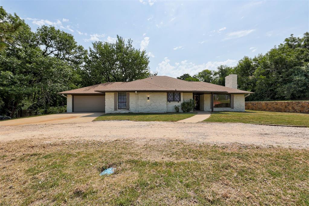 1002 S Pine Street Property Photo 2