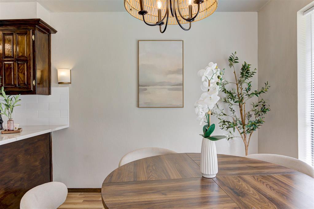 1002 S Pine Street Property Photo 10
