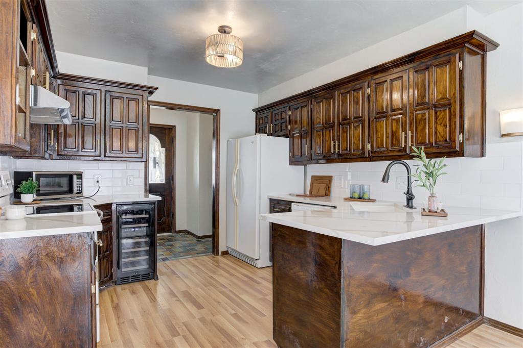 1002 S Pine Street Property Photo 12