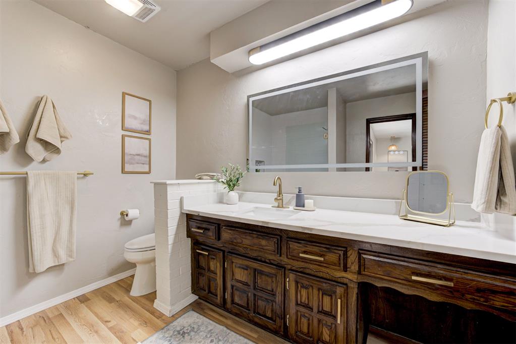 1002 S Pine Street Property Photo 22