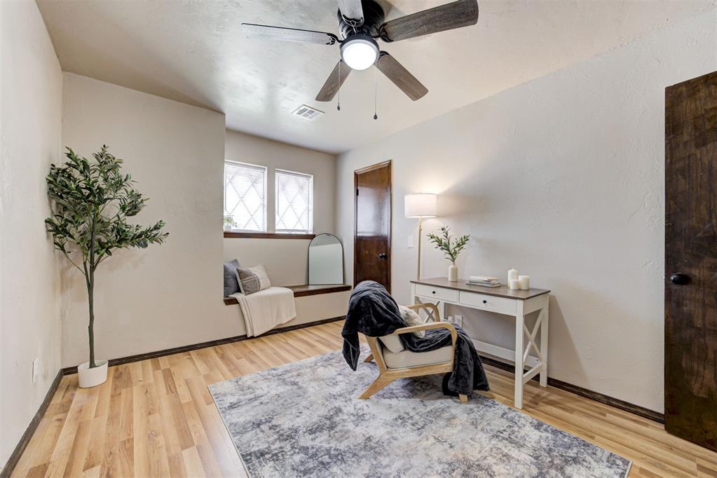 1002 S Pine Street Property Photo 27