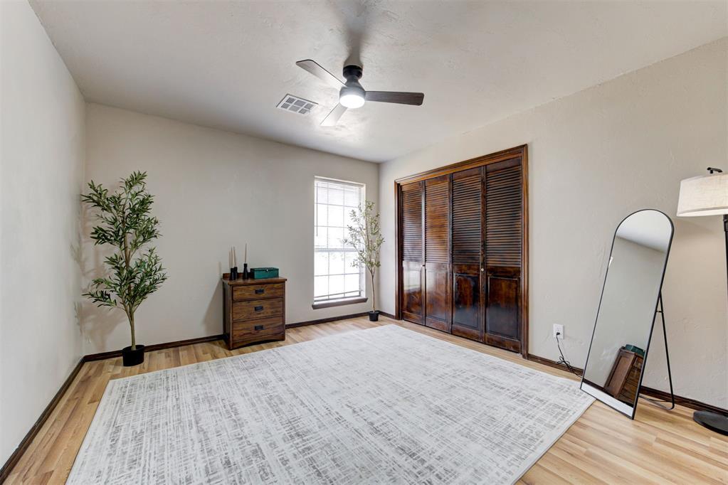 1002 S Pine Street Property Photo 30