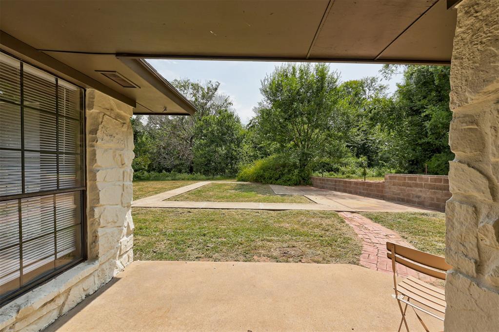 1002 S Pine Street Property Photo 33