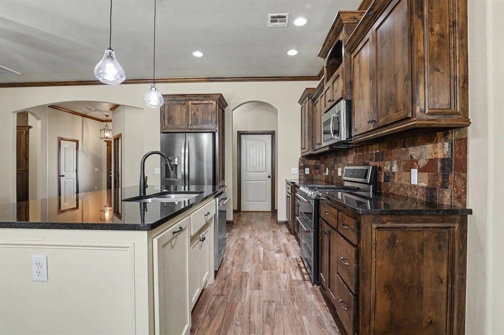 1022 Fox Run Lane Property Photo 12