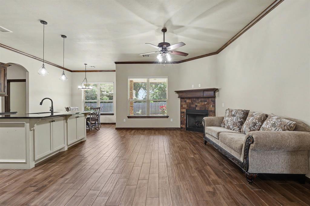 1022 Fox Run Lane Property Photo 35