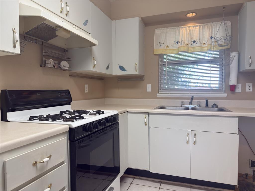 107 Cimarron Road Property Photo 5