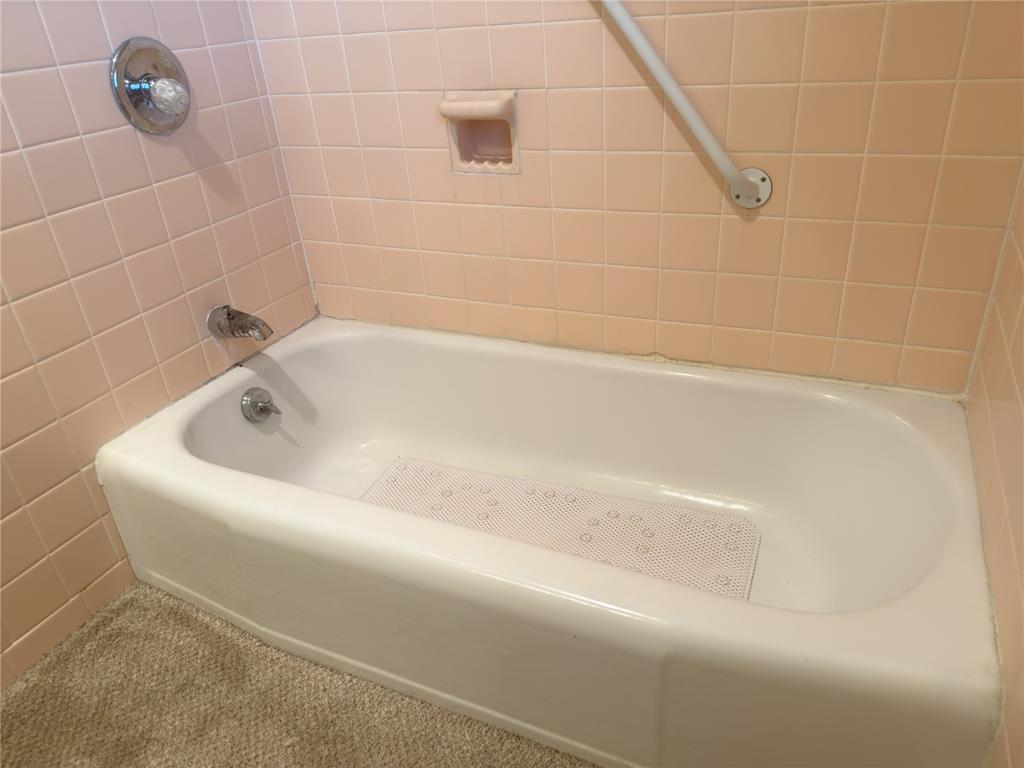 107 Cimarron Road Property Photo 10