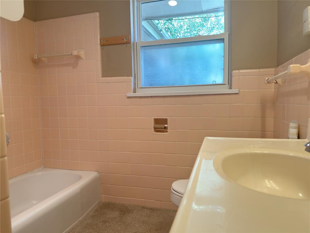 107 Cimarron Road Property Photo 11