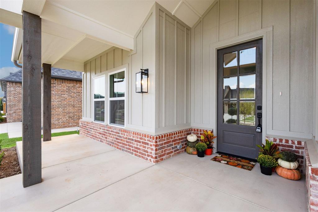 12809 Cobblestone Curve Road Property Photo 3