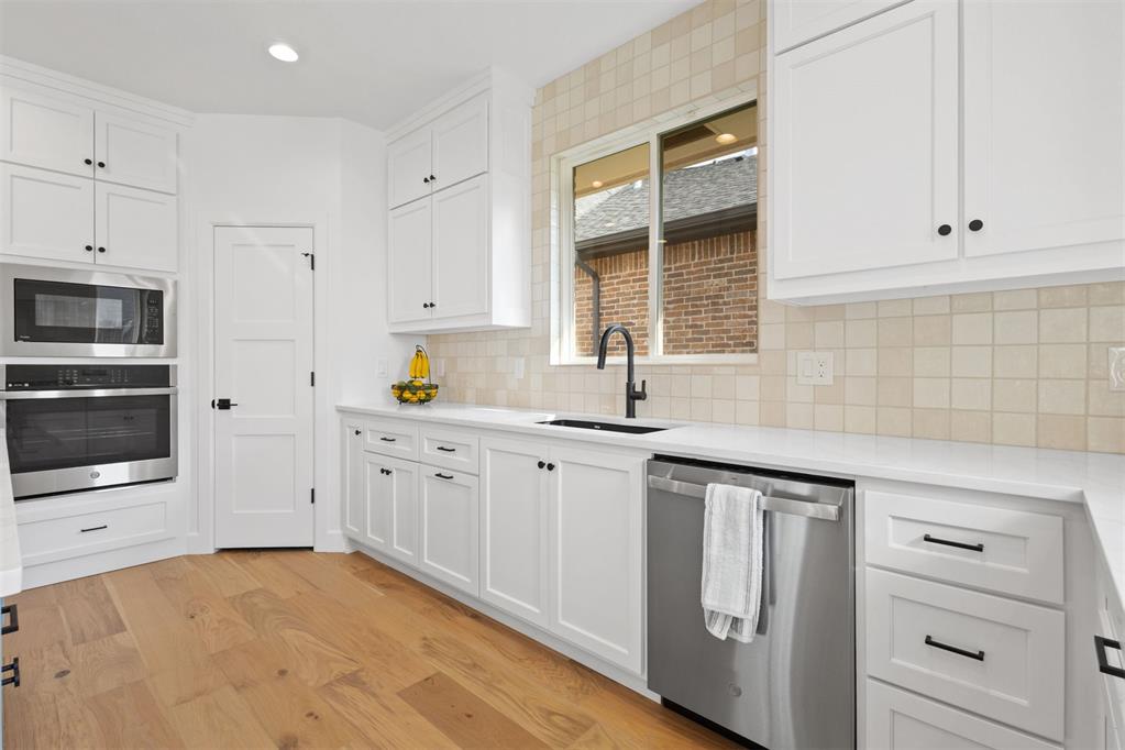 12809 Cobblestone Curve Road Property Photo 15