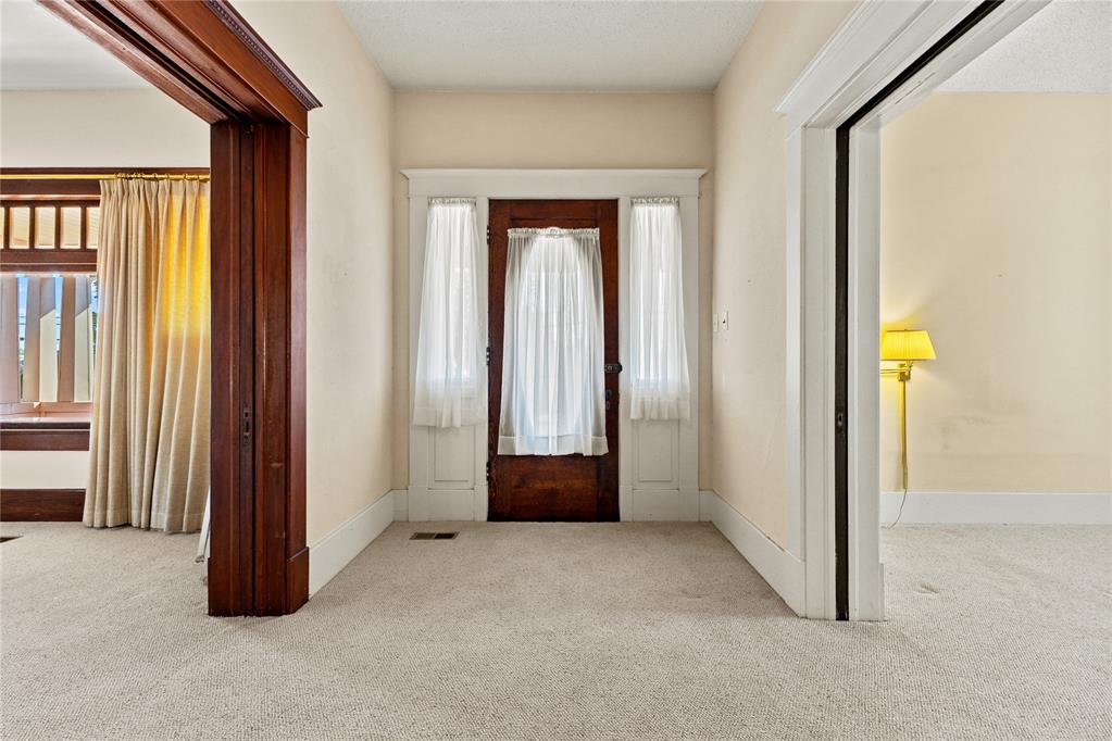 312 Sw 3rd Street Property Photo 9