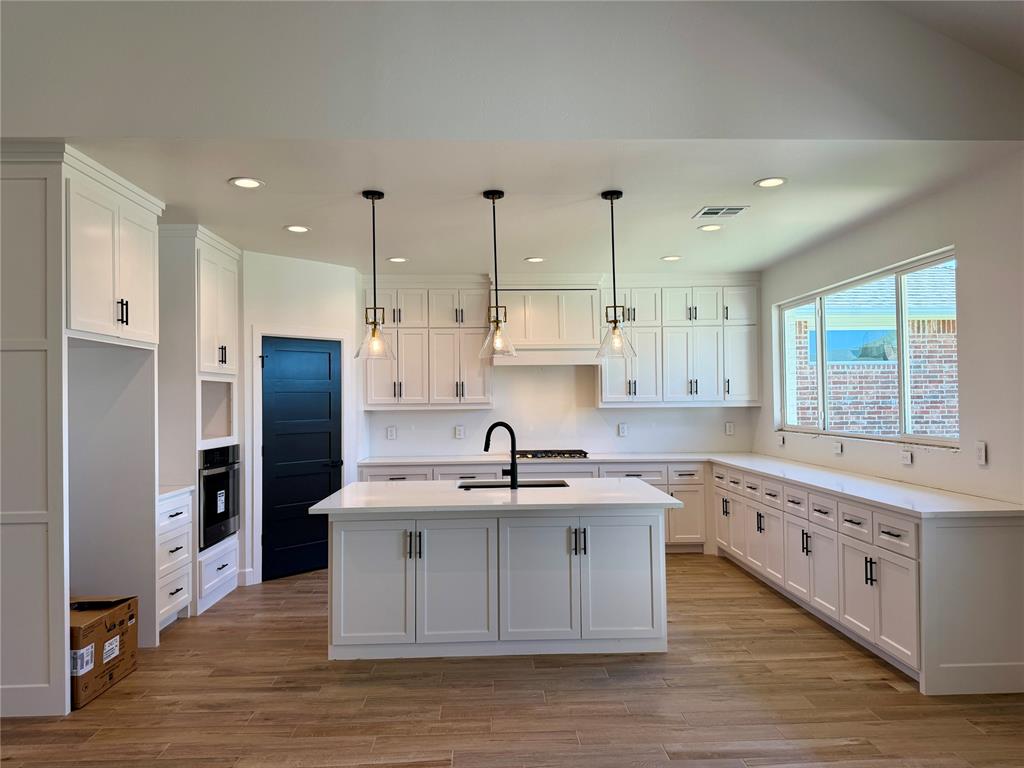 12813 Cobblestone Curve Road Property Photo 3